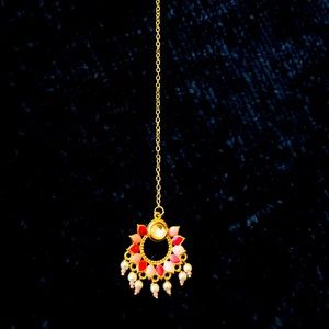 Gold plated beautiful Mangtika with pearls